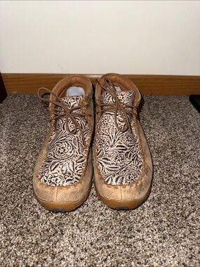 Twisted X Women's Tan Floral-Print Moccasin Lace-Ups